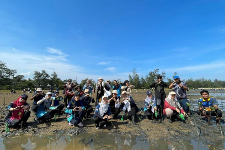 Model Jati Diri Kesukarelawanan Mahasiswa UMPSA: Pintalan Hikmah al-Quran dan as-Sunah