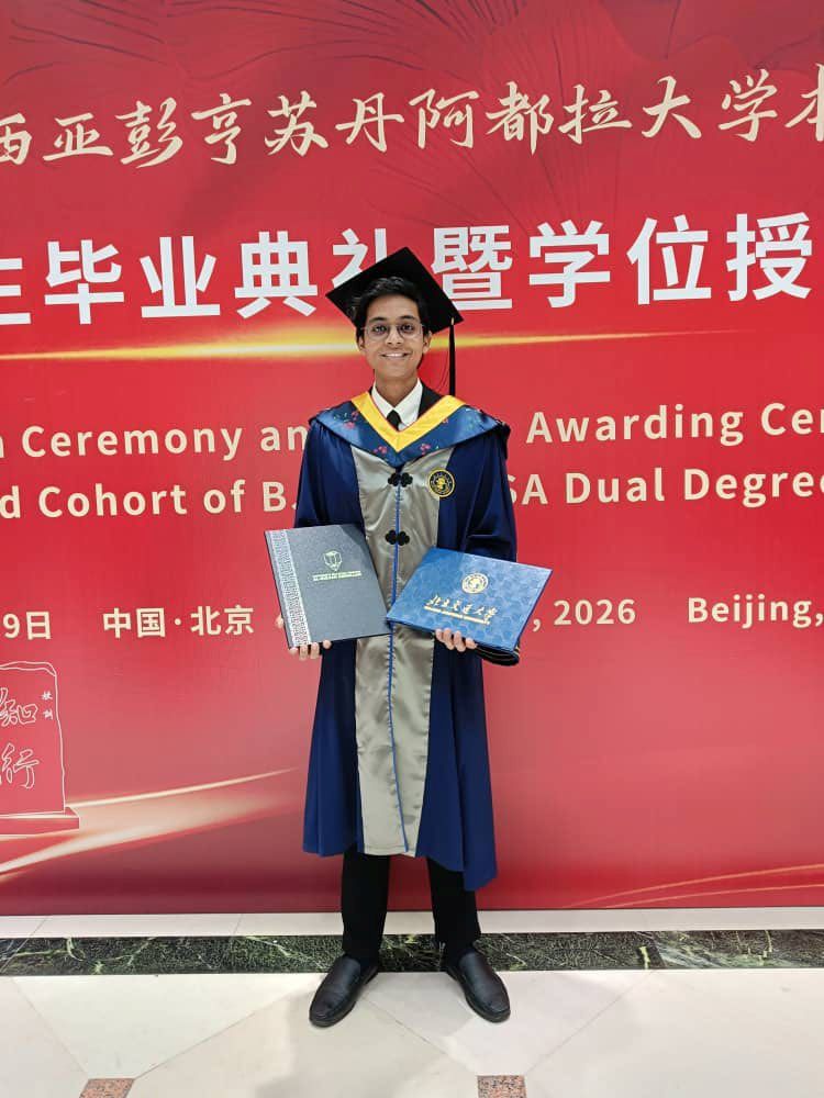 1 Pengajian 2 Ijazah, Lavnesh tamat pengajian Kejuruteraan Mekanikal dan Pengangkutan