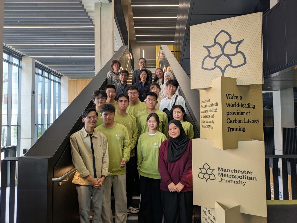 2 pelajar UMPSA sertai International Summer School 2025 di Manchester Metropolitan University