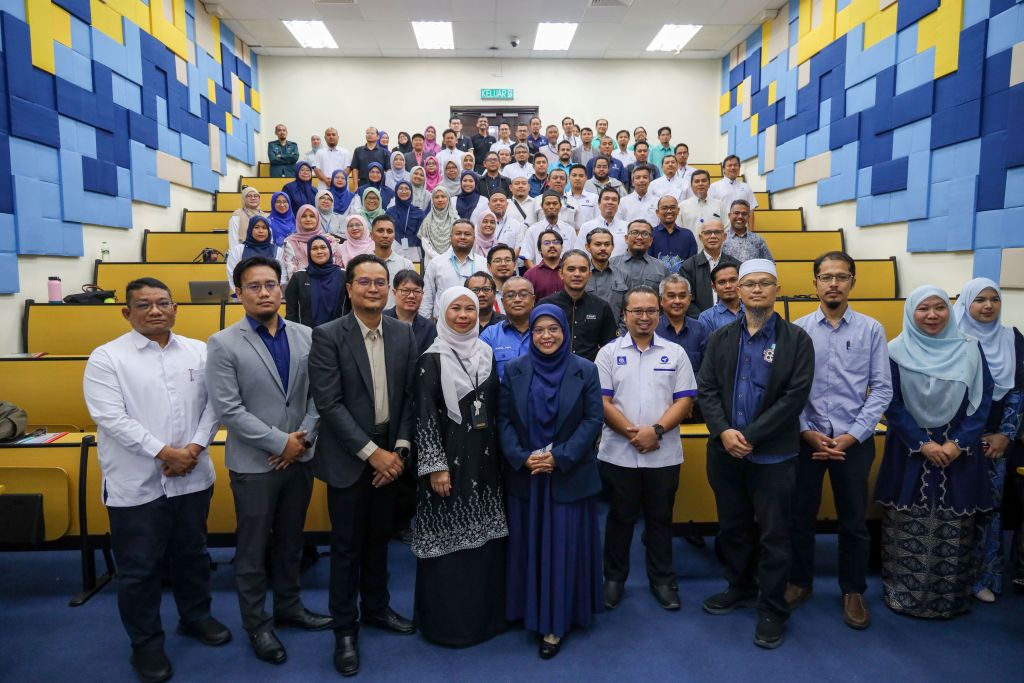 FTKEE–Industry Forum & Networking Day tingkatkan jalinan industri teroka peluang kerjasama