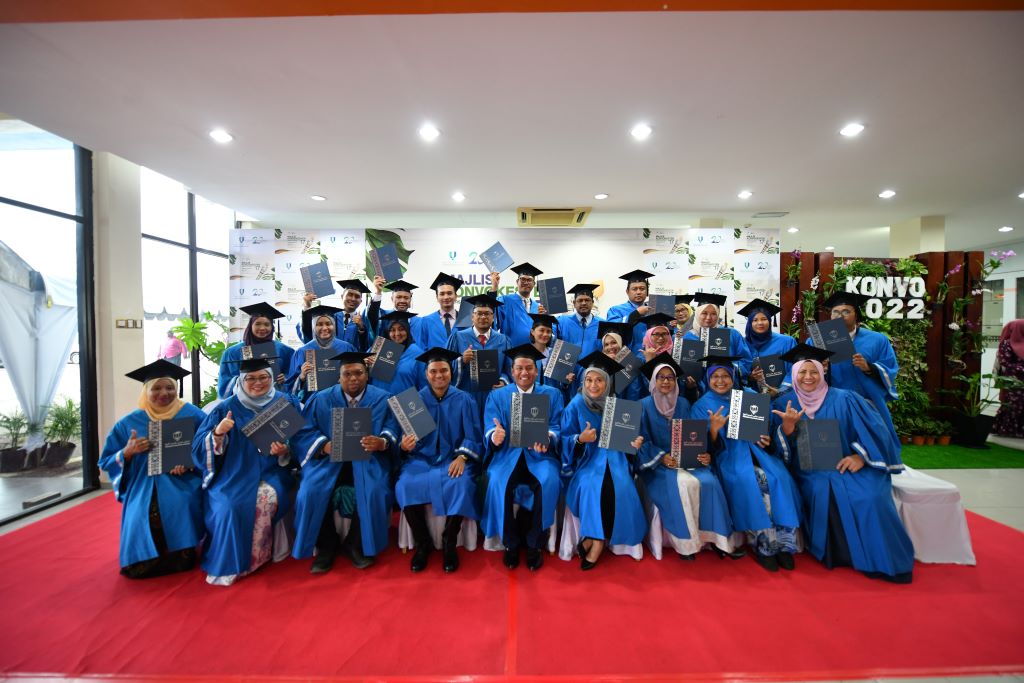 35 graduan terima Diploma CBTM program kerjasama UMP dan AKEPT