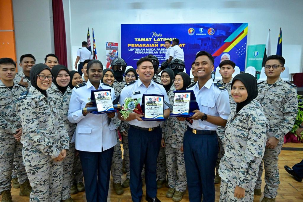 First 41 UMPSA students awarded PASKAM Second Lieutenant Rank