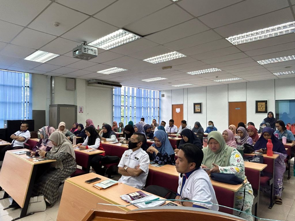 44 guru bimbingan  dan kaunseling sertai Program Profesor Turun Padang  Kursus Penggunaan Teknologi Biofeedback