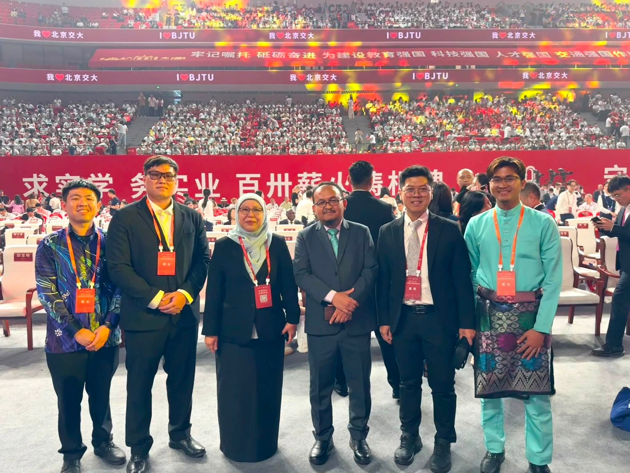NC UMPSA h𝐚𝐝𝐢𝐫𝐢 𝐒𝐚𝐦𝐛𝐮𝐭𝐚𝐧 𝐔𝐥𝐚𝐧𝐠 𝐓𝐚𝐡𝐮𝐧 𝐊𝐞-𝟏𝟑𝟎 𝐁𝐉𝐓𝐔, p𝐞𝐫𝐤𝐮𝐤𝐮𝐡 k𝐞𝐫𝐣𝐚𝐬𝐚𝐦𝐚 s𝐭𝐫𝐚𝐭𝐞𝐠𝐢𝐤 d𝐞𝐧𝐠𝐚𝐧 u𝐧𝐢𝐯𝐞𝐫𝐬𝐢𝐭𝐢 t𝐞𝐫𝐤𝐞𝐦𝐮𝐤𝐚 𝐝𝐢 𝐂𝐡𝐢𝐧𝐚