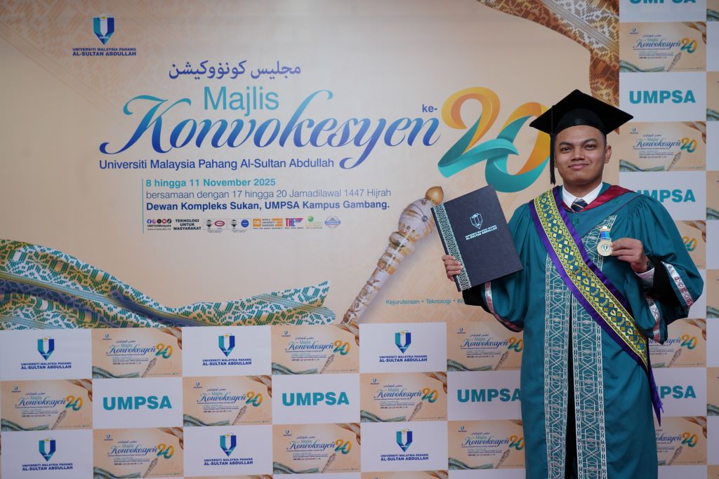 Akmal Safwan Shahriman, graduan TVET UMPSA raih Anugerah Kecemerlangan UMW Holdings Bhd.