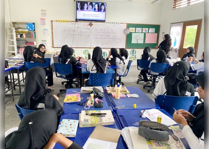 Bengkel Kecemerlangan Bahasa Korea di Kolej Tunku Kurshiah semai cinta kepada Hangul