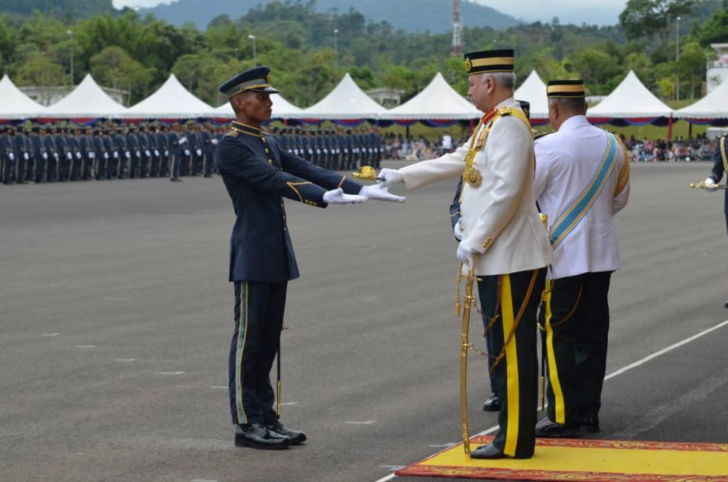 DARI HAMPIR TERCICIR KE MENARA GADING, KADET TERBAIK PALAPES UDARA UMPSA, MUHAMAD YANI BANGKIT GAPAI SINAR KEJAYAAN