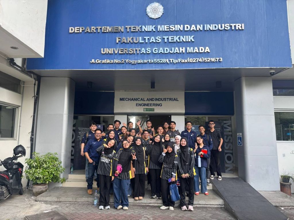 Semangat kebersamaan dan nilai pengorbanan sempena Hari Raya Aidiladha diterjemahkan dengan penuh bermakna menerusi Sambutan Hari Raya Aidiladha yang melibatkan 25 orang mahasiswa daripada Kelab Sukarelawan Yayasan UMPSA, Universitas Teknik Yogyakarta (UTY) dan Universitas Gadjah Mada (UGM) di Jawa Tengah, Wonosobo, Indonesia. Kembara Mobiliti UMPSA@Wonosobo, Indonesia 2026 ini menjadi platform untuk mengukuhkan hubungan silaturahim antara peserta mobiliti dengan masyarakat setempat melalui pelbagai aktivit