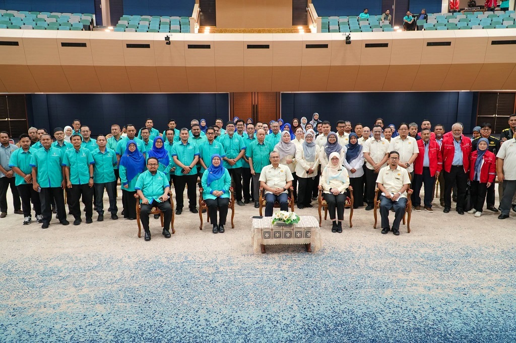 JKR serah projek Dewan Konvokesyen UMPSA