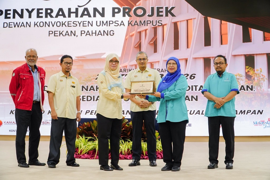 JKR serah projek Dewan Konvokesyen UMPSA