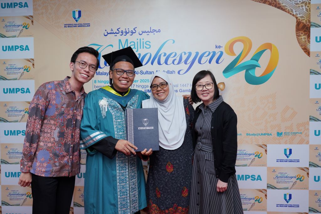 Janji kepada arwah ayah jadi sumber kekuatan Auzaie Aiman tamatkan pengajian ijazah sarjana