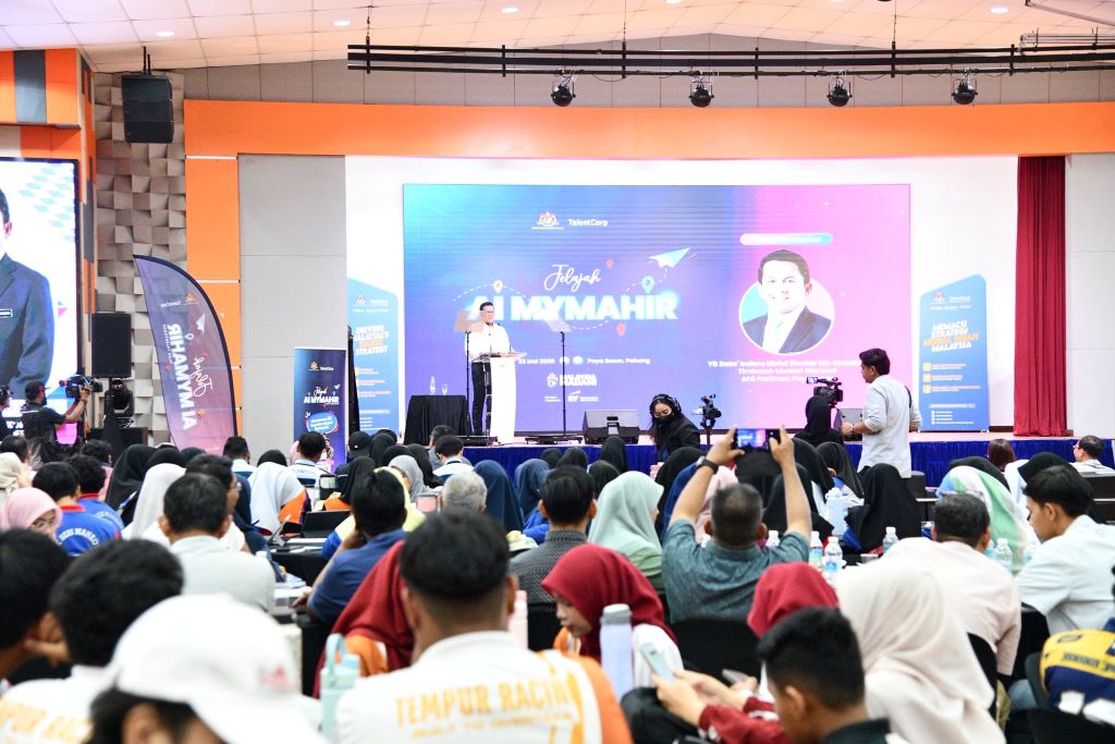 Jelajah AI MyMahir memperkasakan literasi digital dan AI komuniti