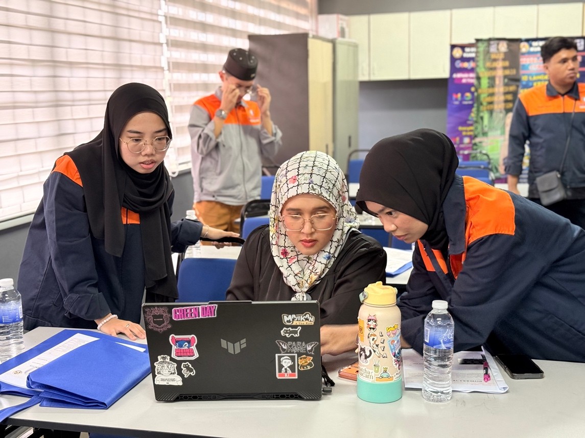 Kolaborasi SULAM UMPSA tingkat kecekapan pengurusan data sekolah