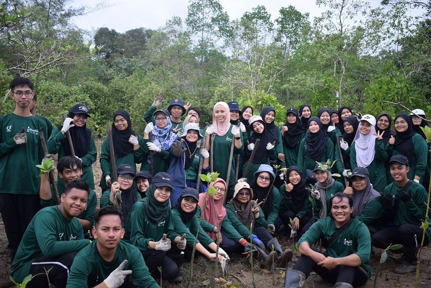 UMPSA and UMW collaboration planted 2,000 Mangrove trees in Cherating