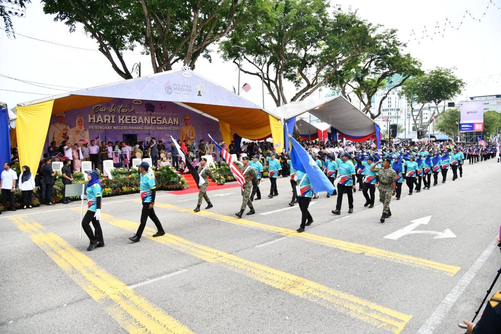 Kontinjen UMPSA tampil bergaya semarakkan Sambutan Hari Kebangsaan Ke-68 Peringkat Negeri Pahang