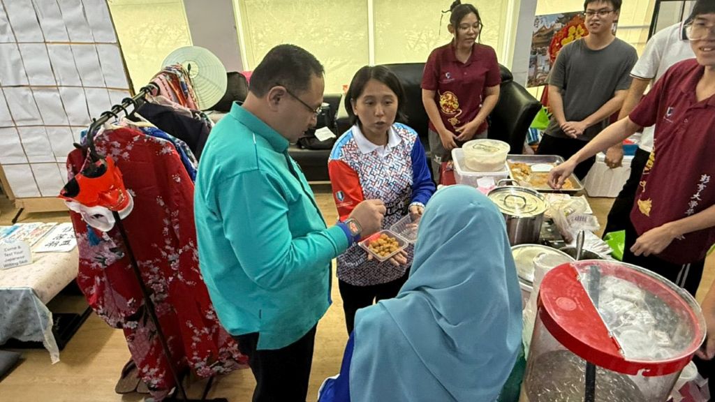 Language & Cultural Carnival