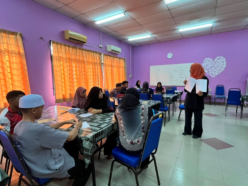 UMPSA tingkatkan kemahiran komunikasi dan insaniah melalui projek Integrasi Community Living Lab
