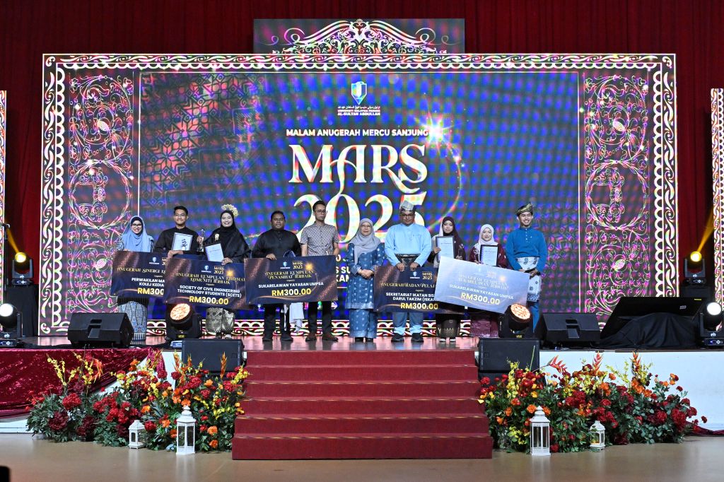 Majlis Anugerah Mercu Sanjung iktiraf bakat mahasiswa UMPSA