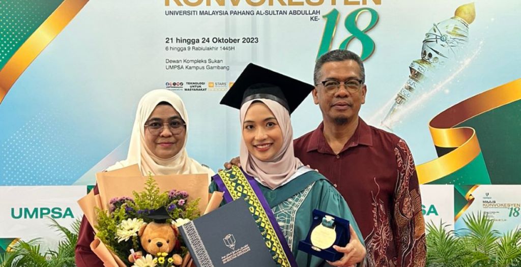 Moving around is no excuse be idle in gaining knowledge, Aimi receives Srikandi Matahari Award