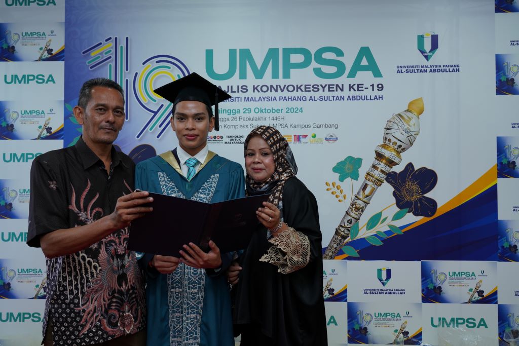 Muhammad Shafiq anak mekanik berjaya raih Anugerah Pro-Canselor dan laluan pantas PhD UMPSA