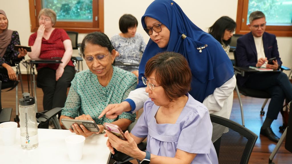 UMPSA memperkukuh jejak global melalui program mobiliti staf di National University of Singapore (NUS)