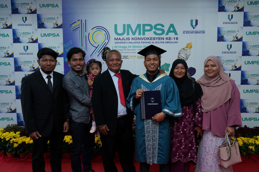 Naufal Hazmi graduan UMPSA kini Jurutera Pematuhan dan Kawalan Kualiti