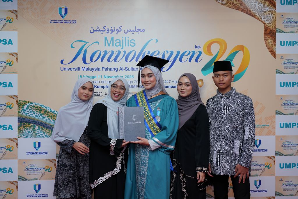 Nurin Mastura dinobat penerima Hadiah Kecemerlangan Kepimpinan Sukarelawan dan Tanggungjawab Sosial UMPSA