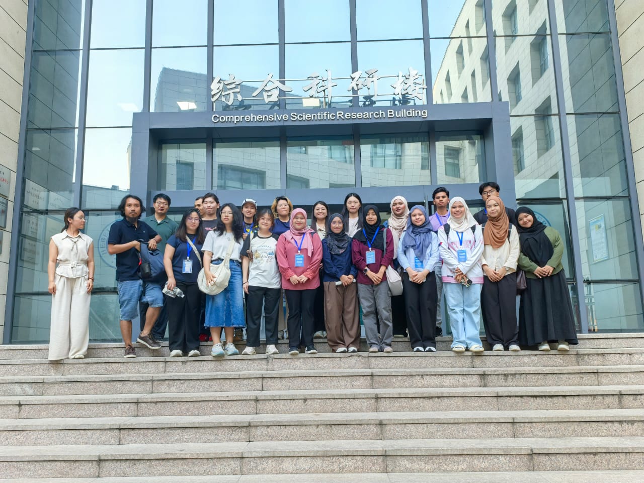 17 pelajar UMPSA timba ilmu teknologi solar di China