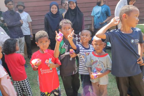 Pelajar UMPSA dan UPM santuni komuniti Orang Asli di Gerik 