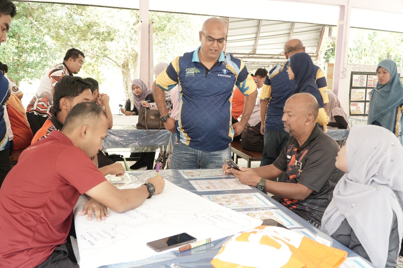 Pembelajaran Aktif Perkasa Guru SK Menson melalui Inisiatif Profesor Turun Padang