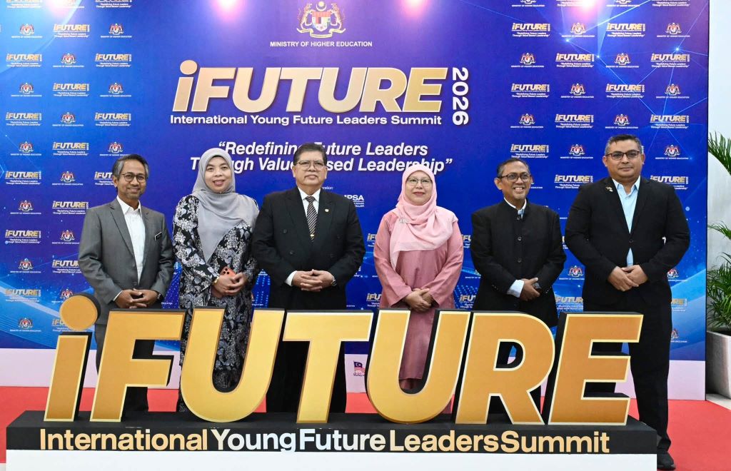 Pemimpin masa depan perlu ada impian besar, keberanian dan ilmu – Tan Sri Dato’ Dr. Johari Abdul