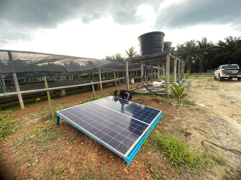 Associate Professor Ts. Dr. Roshahliza produce system used solar irrigation drip through IoT method 