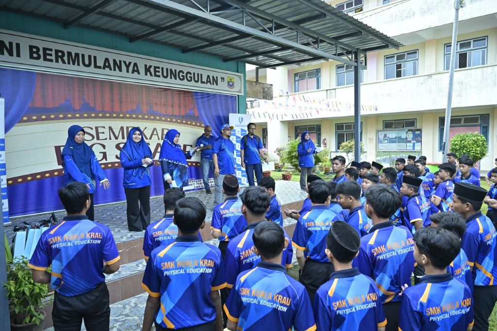 Professor Turun Padang's ‘Learn English Outdoor’ combines language skills and environmental awareness in Kuala Krau