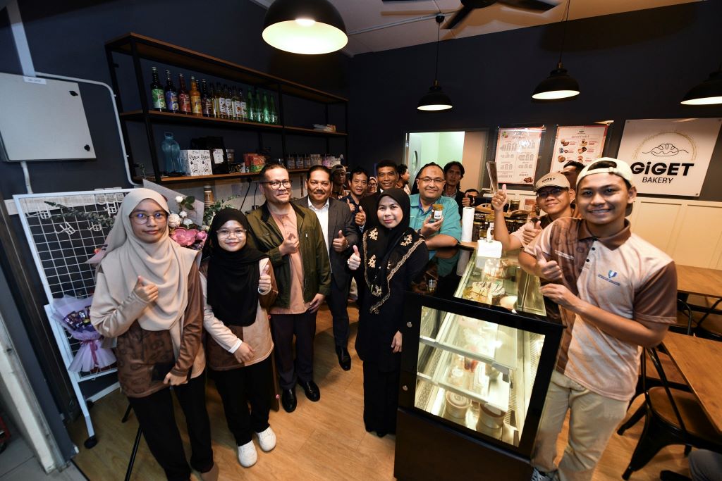 Asnaf Bakery Entrepreneurship Incubator Programme cultivates student entrepreneurs 