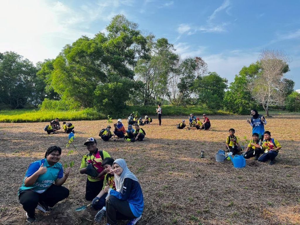 UMPSA santuni murid PPKI SK RTP Bukit Goh melalui Program Kelestarian Inklusif