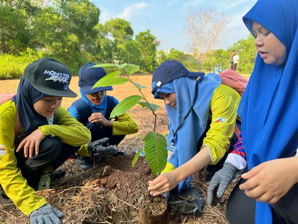 UMPSA santuni murid PPKI SK RTP Bukit Goh melalui Program Kelestarian Inklusif