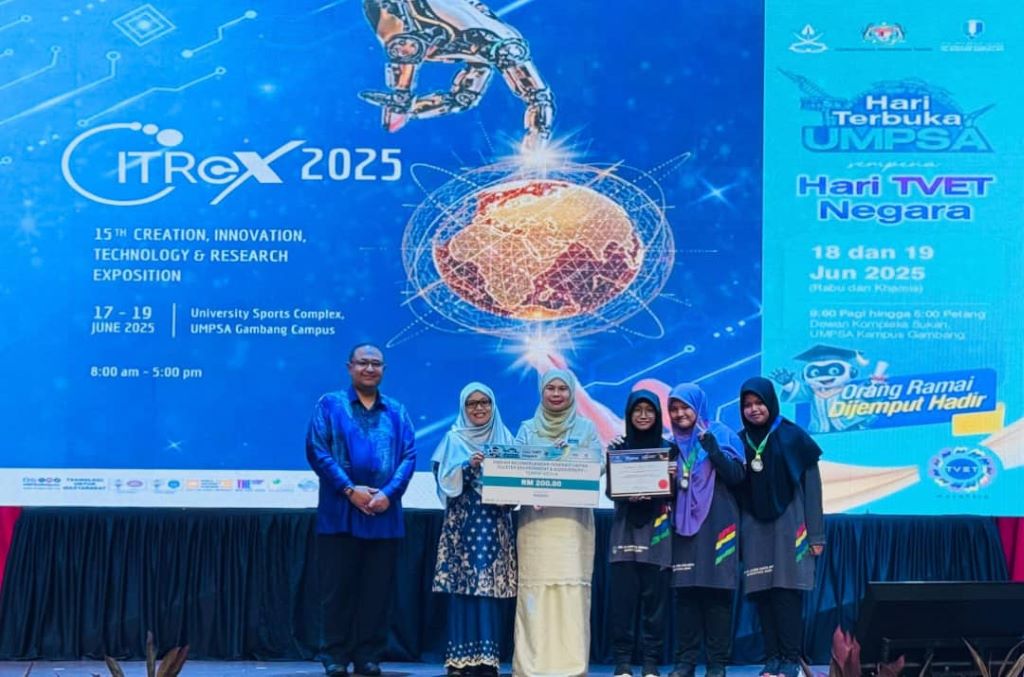 Green Degreaser, eco-friendly cleaning innovation from collaboration between school pupils and UMPSA