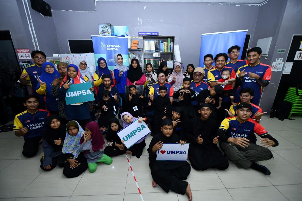 UMPSA Singgah Sahur celebrates orphans and security agencies