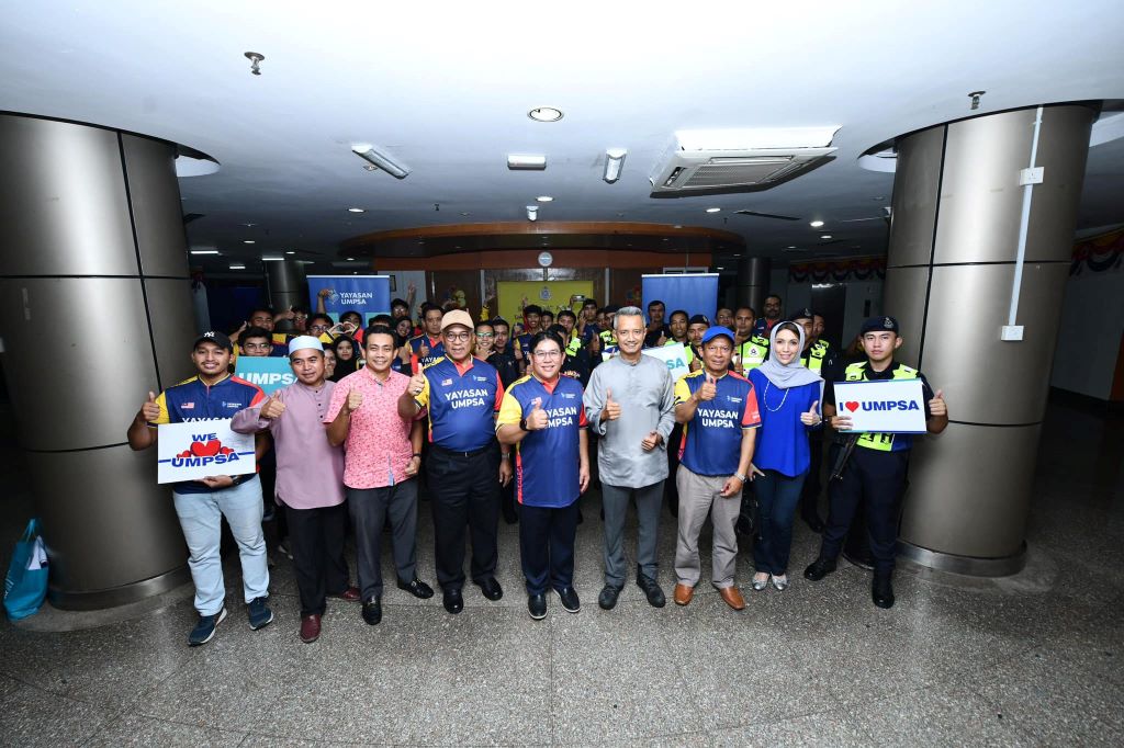 UMPSA Singgah Sahur celebrates orphans and security agencies