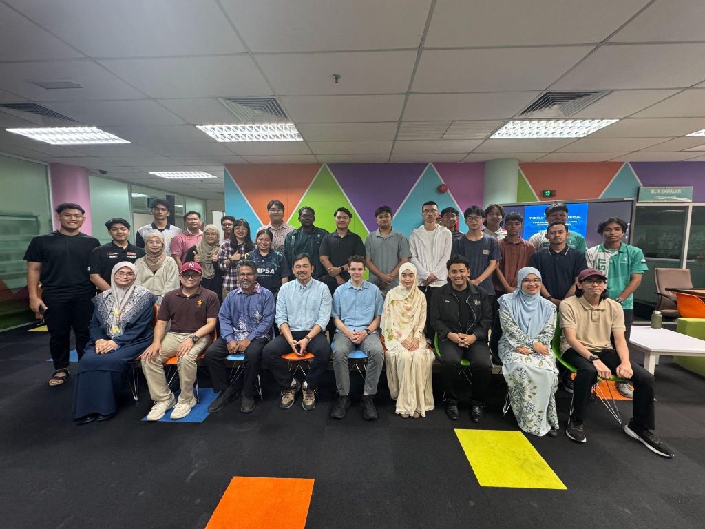 Study Local, Think and Act International: CACM Roadshow challenges students to rethink global readiness