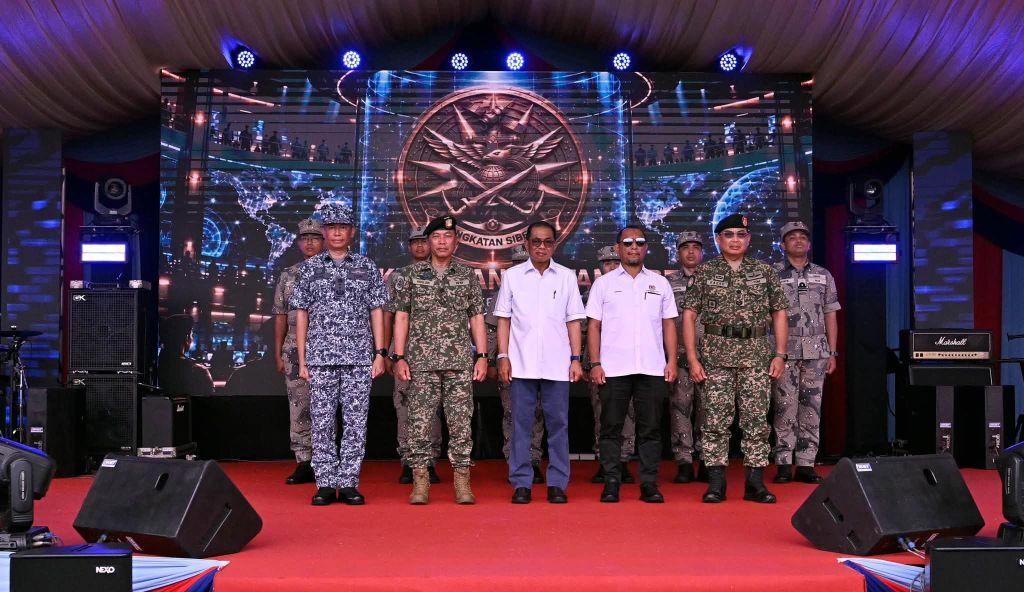 TUAH tampil dalam gimik peluncuran Tim Nukleus Angkatan Siber bersempena dengan Hari Angkatan Tentera Malaysia Ke-93