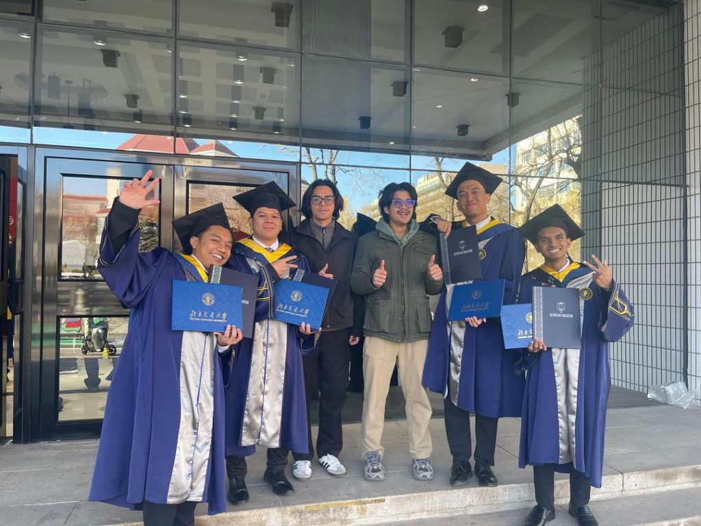Thavirat pelajar perintis program Ijazah Dual UMPSA-BJTU teruja menjadi Jurutera Sistem (Elektrifikasi) MRL