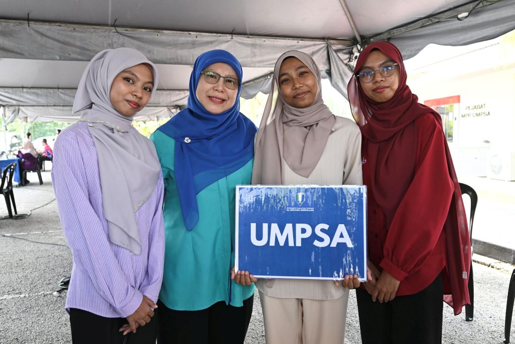 Tiga beradik, dua kampus, satu impian di UMPSA
