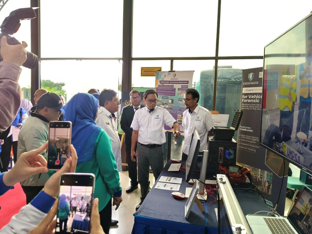 UMPSA Bangunkan Ekosistem Tapak Ujian Kenderaan Autonomi Paling Lengkap di Malaysia