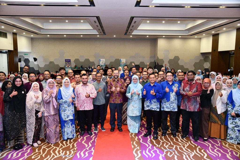 UMPSA Business Forum 2025 dan Postgraduate Luncheon raikan kepimpinan, inovasi dan kecemerlangan akademik