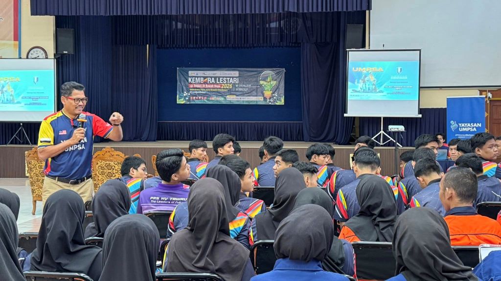 UMPSA kongsi kepakaran dalam program literasi robotik bersama pelajar KV Tawau