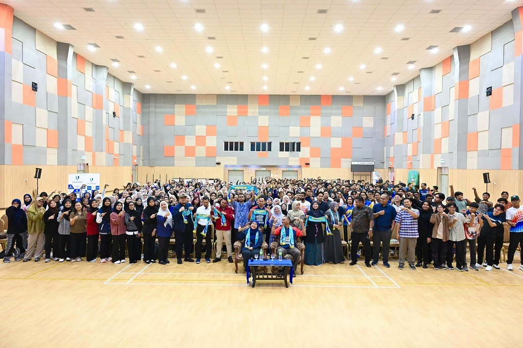 UMPSA perkukuh jalinan alumni beri inspirasi buat mahasiswa melalui  perkongsian pengalaman industri