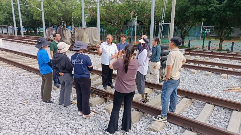 UMPSA engages with UMPSA-BJTU dual degree students undergoing industrial training at Liuzhou Railway Technical and Vocational College, China