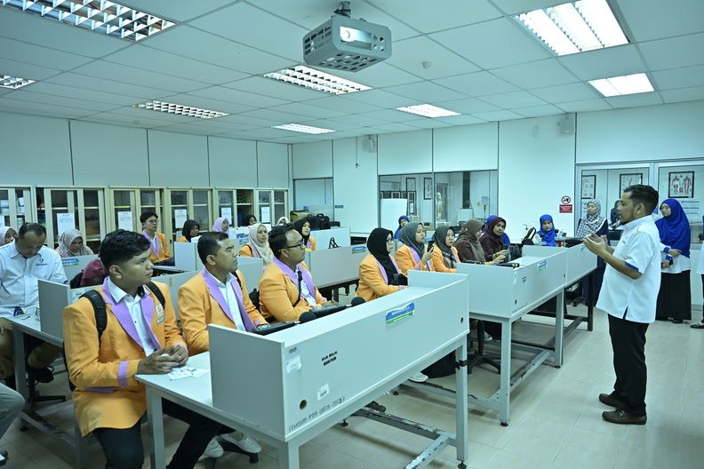 UMPSA terima kunjungan dari Universitas Fort De Kock, Indonesia