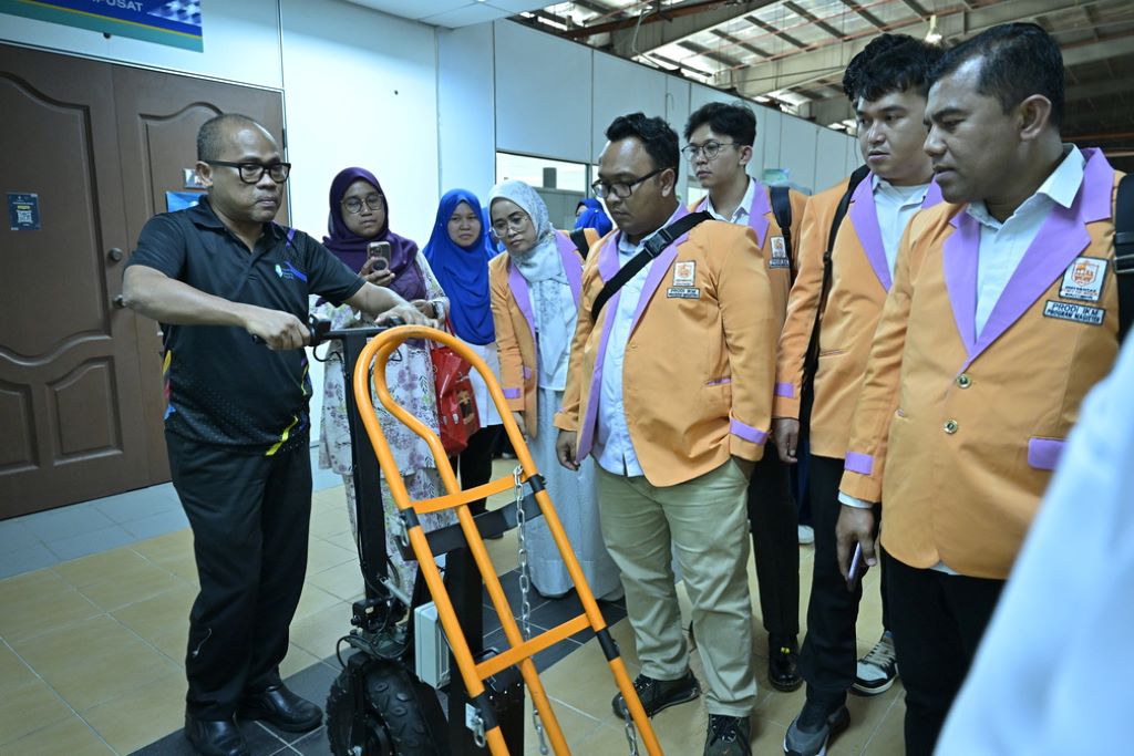 UMPSA terima kunjungan dari Universitas Fort De Kock, Indonesia